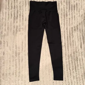 ECHT Women Black High Rise Seamless Athletic Gym Leggings thumbnail 6