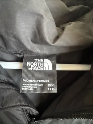 Women’s The North Face Puffer Coat thumbnail 3