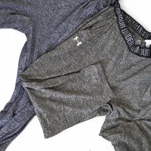 Under Armour women's thermal capri‎ leggings/joggers with pockets thumbnail 2