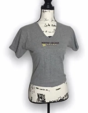 Vintage Russell Athletic Boston College Eagles Cropped V-Neck T-Shirt Women’s Sm thumbnail 1