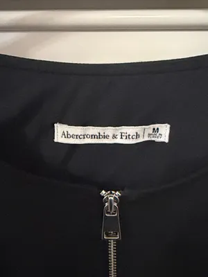 Abercrombie & Fitch Black Sleeveless Zip Vest thumbnail 2