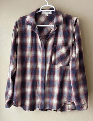 Cloth and Stone Crushed Berry Frayed Plaid Button Down Shirt Women's Size Medium thumbnail 1