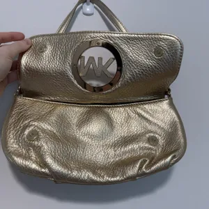 Michael Kors Gold Pebbled Leather Large‎ Logo Chain Shoulder Bag thumbnail 3
