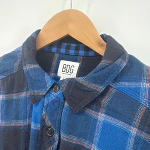 BDG‎ Urban Outfitters Rayne Flannel Boxy Cropped Button-down Shirt Blue Large thumbnail 5