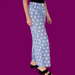 Shein Casual Blue Daisy Floral Gingham Wide Leg Casual Pants thumbnail 5