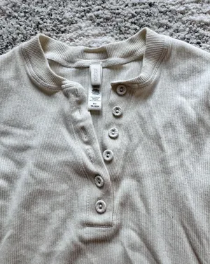 SKIMS Henley Long Sleeve Top Oat thumbnail 2