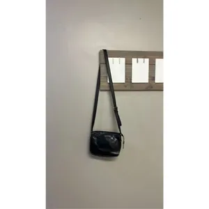 Fossil Emi Black Key Clasp Flap Pebbled Leather Crossbody Bag Bronze Accents thumbnail 10