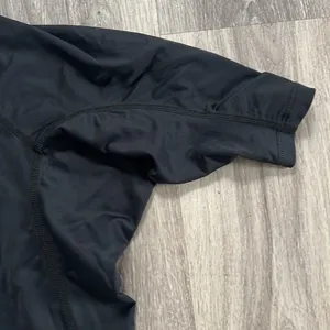 Billabong Sunshield Black Swim Top Medium thumbnail 3