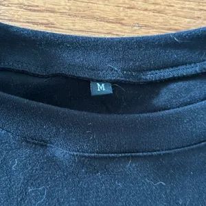 Black Sweater Size M thumbnail 2