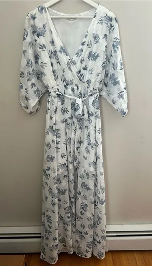 Baltic Born Luca Jacquard Kimono Slate Blue Floral White Short Sleeve Maxi thumbnail 1