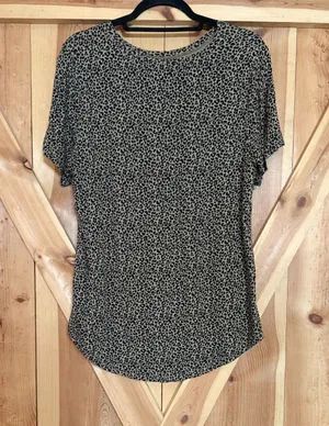 Old Navy Cheetah Print Womens Large V-Neck Leopard Stretch Top Indie Sleaze thumbnail 1