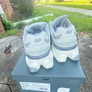 New Balance 9060 Women Sneakers shoes Size 4.5 thumbnail 3