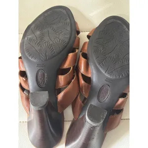 Sofft Womens Cognac Brown Leather Caged Slide Heeled Sandals Mules 9M 1234800 thumbnail 4