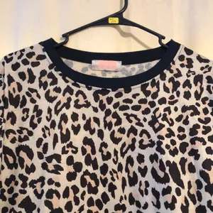 🔹4 for $30 C+D+M Navy and Leopard Lightweight Sweatshirt, size XL thumbnail 2