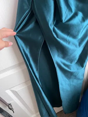 Satin Formal Dress Blue Size 2 thumbnail 3