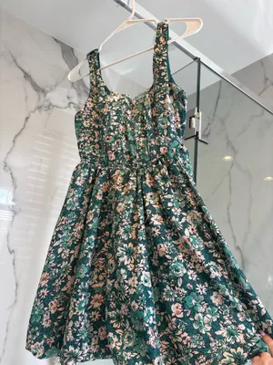 Boutique Green floral dress thumbnail 1