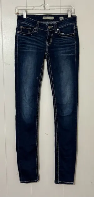 BKE Stella Skinny Jeans Women’s 26L Dark Wash Stretch Mid Rise Denim thumbnail 1