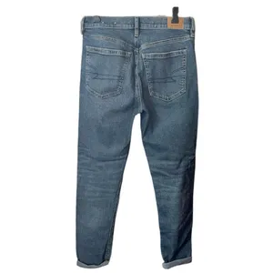 American Eagle “90’s Skinny” size 6 jeans. thumbnail 2