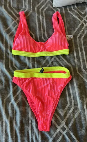 Dippin' Daisy's Bikini Set thumbnail 1