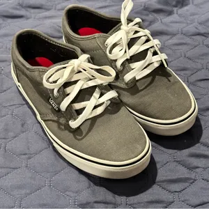 Vans grey sneakers lace up youth size 5 womens size 6.5 grunge 2000s alt skater thumbnail 7