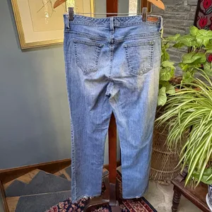 Y2K Eddie Bauer Bootleg Jeans, Vintage Wash, Mid-Rise, 33” Inseam, Size 12L thumbnail 5