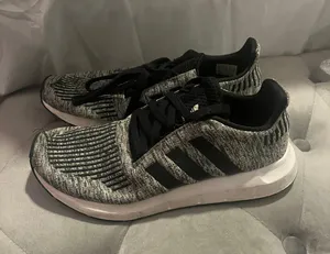 Adidas Shoes thumbnail 1