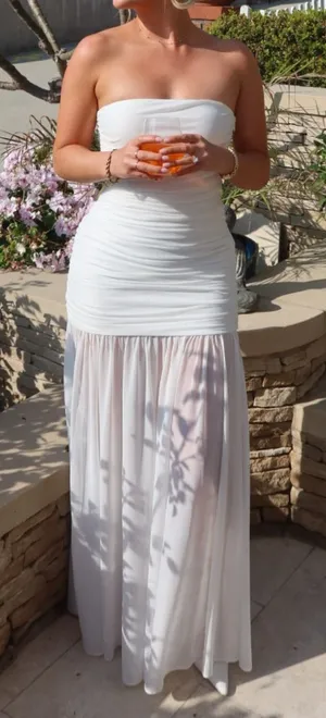 Boutique Formal Dress white thumbnail 1