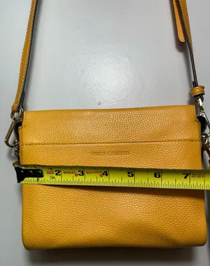 Vince Camuto Small women's purse. $20. thumbnail 2