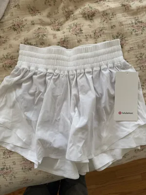 Lululemon Shorts thumbnail 2