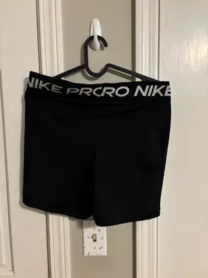 Nike Pros Black thumbnail 2