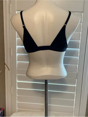 Everyday Black Wireless Triangle Bralette - Lightweight Comfort thumbnail 3