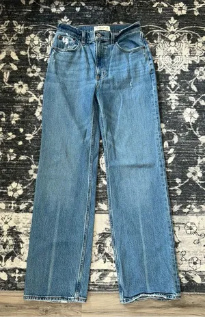 Abercrombie & Fitch Women's Light Blue 90a relaxed Straight-Leg Jeans thumbnail 1
