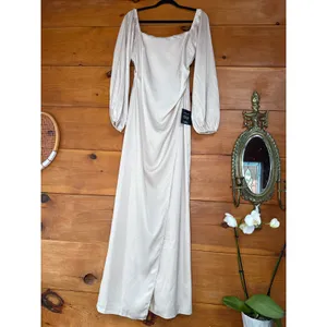 NWT Lulus Eternal Heart Champagne Satin Long Sleeve Maxi Dress Bridesmaid Size M thumbnail 2