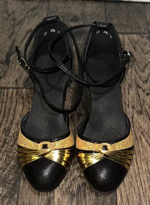 Elegant Black and Gold Women's Shoes thumbnail 1