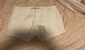 Hollister Shorts Low-Rise Short Short thumbnail 1