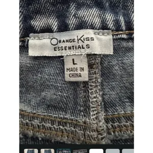 Vintage-Inspired Women’s Cargo Jeans - Washed Blue thumbnail 3
