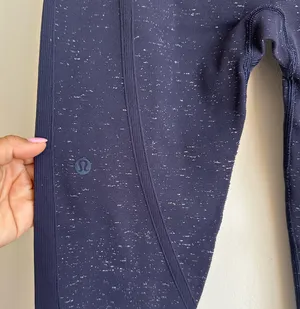 Lululemon Free to Flow 7/8 Leggings Navy Blue thumbnail 7
