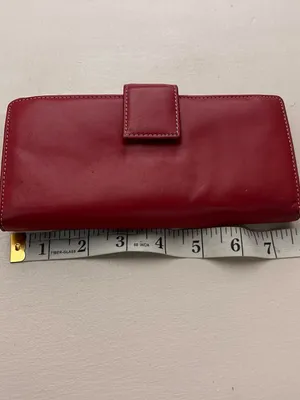 Classic Red Leather Women's Wallet with Tab Closure thumbnail 3