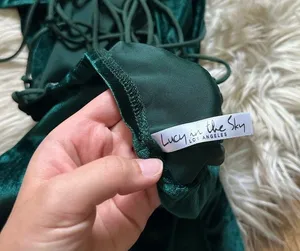 LUCY IN THE SKY Velvet Dress In Hunter Green thumbnail 4