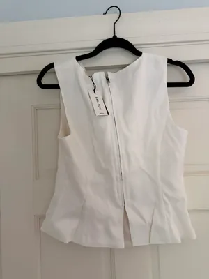Aritzia Linen Top thumbnail 4
