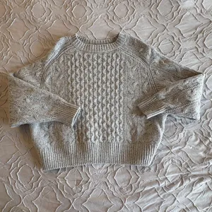 Universal Threads NWOT Universal Thread Cable Knit Sweater thumbnail 2