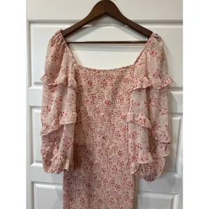 Petal + Pup Leia Pink Floral Smocked Midi Dress Tiered Ruffle Sleeve Size‎ 4 thumbnail 3