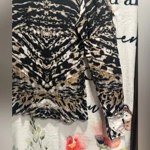 Karen Kane Animal Print Stretch Jersey Wrap Top Size L thumbnail 5