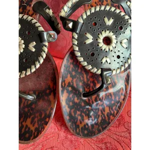 Jack Rogers Women's Sandals with Stitched Leather Detail thumbnail 7