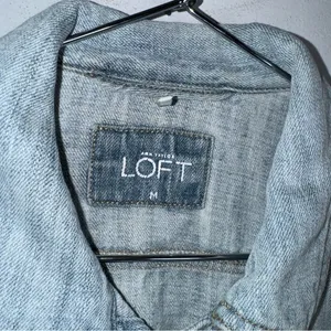 Loft Medium Light Wash Denim Jean Jacket‎ thumbnail 3