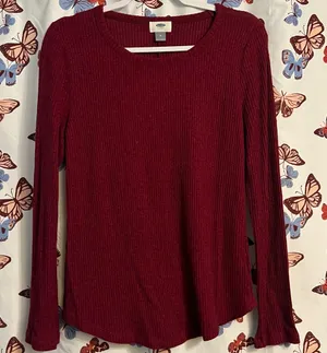 ❗️Clearance last chance ❗️ Old Navy Women's Ribbed heathered Burgundy Top thumbnail 1
