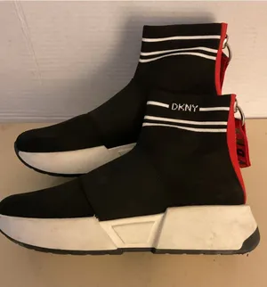 DKNY women Black Knit High-Top Sneakers with Red Heel Zip platform sneakers US 9 thumbnail 1