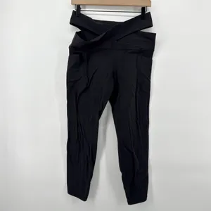 Athleta Salutation Stash Wrap Tight Black High Rise Yoga Leggings Pockets‎ Large thumbnail 2