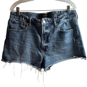 Free Assembly Women's High-Rise‎ Distressed Denim Shorts Size 16 Blue thumbnail 5