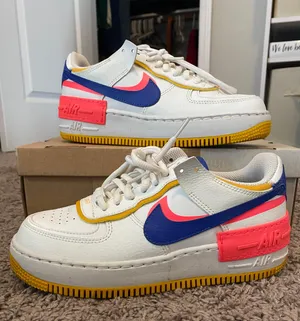Nike Air Force 1 thumbnail 1